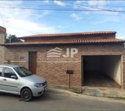 Casa para Venda, em Montes Claros, bairro MONTE CARMELO 2, 3 dormitórios, 1 banheiro, 2 vagas
